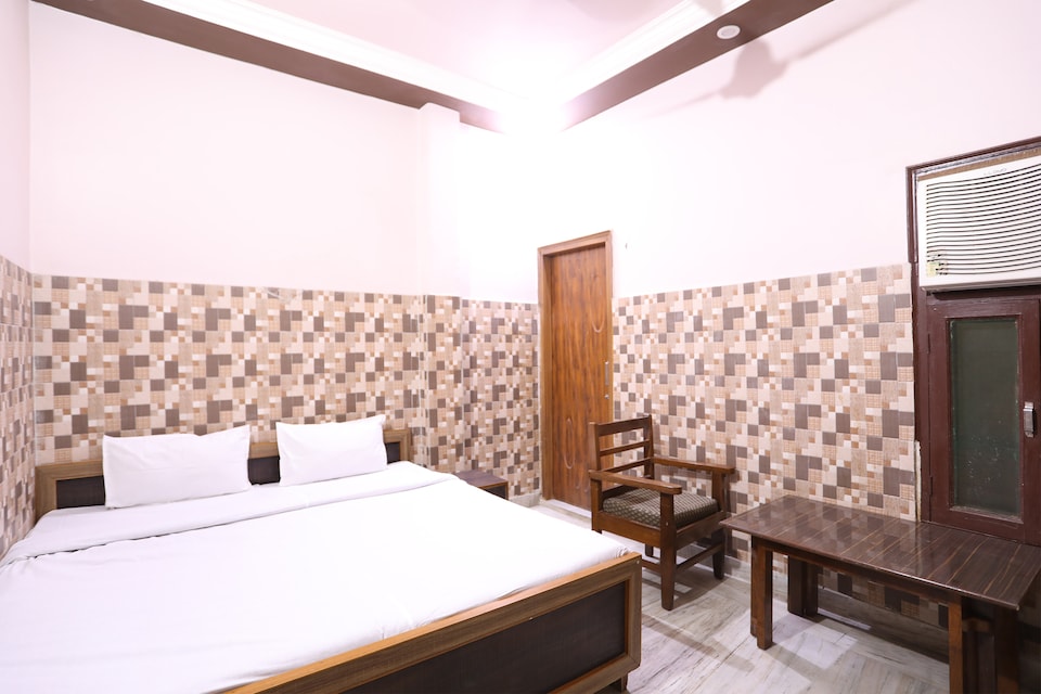 SPOT ON 41870 Hotel Rajmahal, Meerut, Meerut