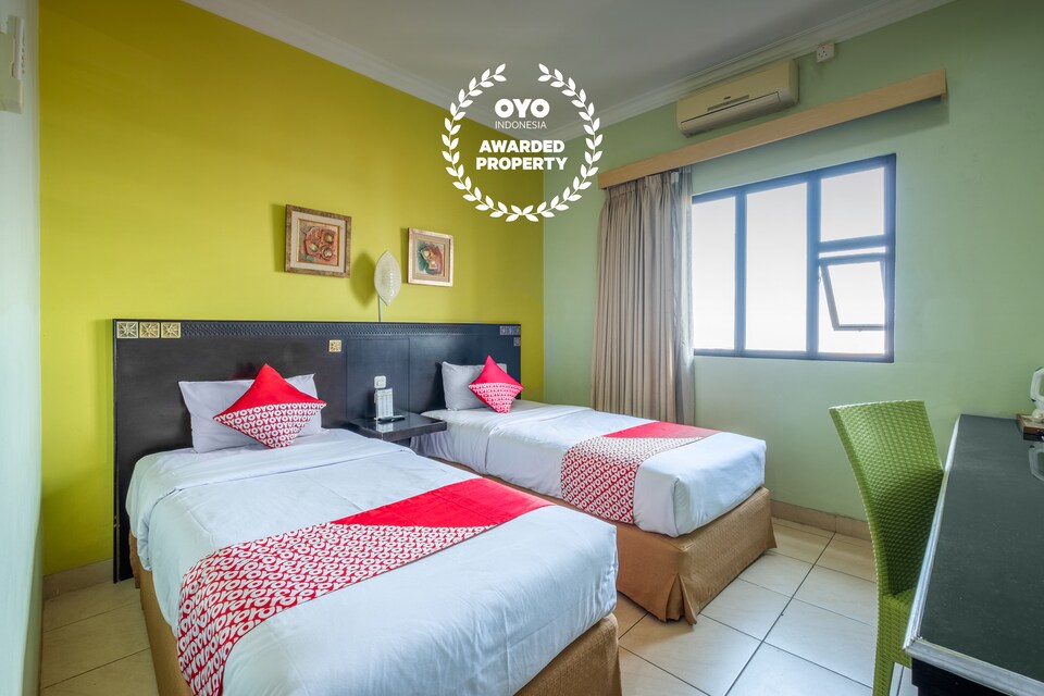 Capital O 1010 Isola Resort, Setiabudi Bandung, Bandung