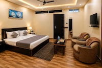 OYO 41874 Laxmi Guest House
