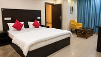 OYO 41874 Laxmi Guest House
