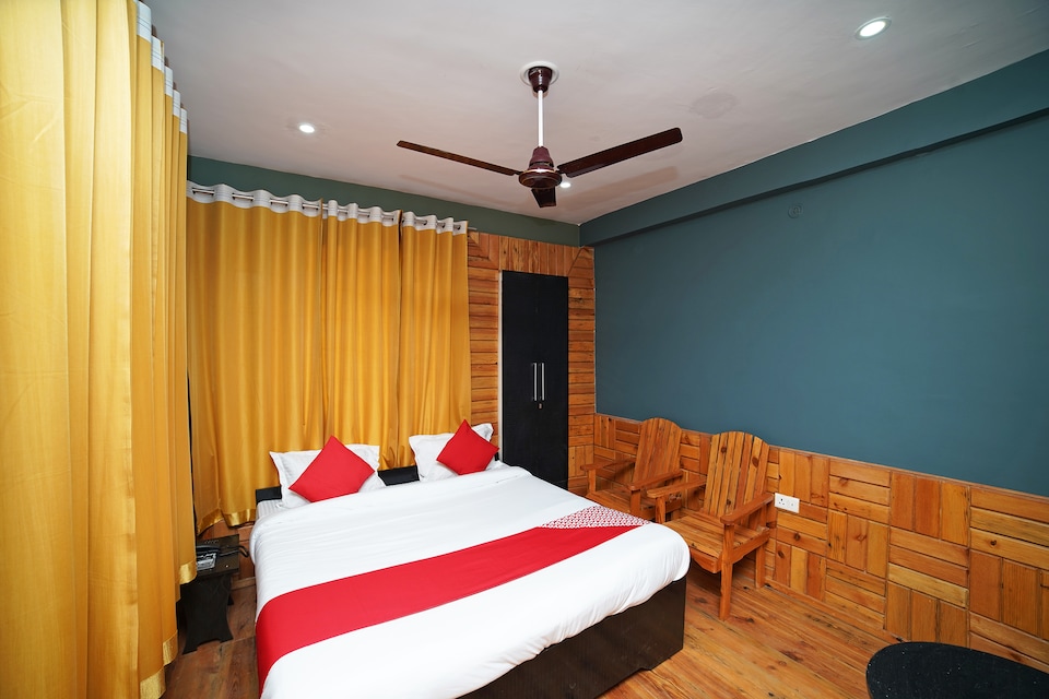OYO 41876 Hotel Pine And Dine, Shitlakhet Almora, Shitlakhet 