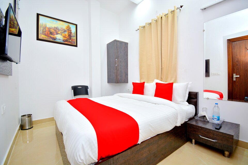 OYO 41882 Hotel Amardeep, Golden Temple Road Amritsar, Amritsar