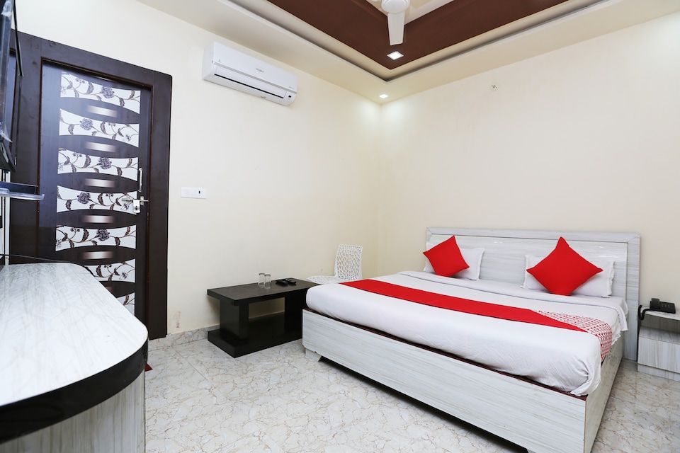 OYO 41896 Hotel My Prime & Family Resturant, Kichha, Rudrapur