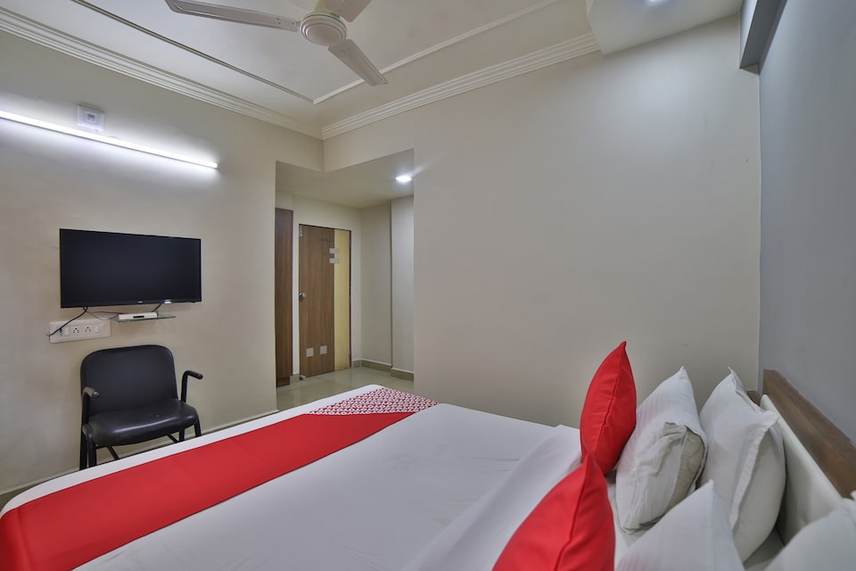 OYO 41929 Hotel Loyal Residency, Jamnagar, Jamnagar