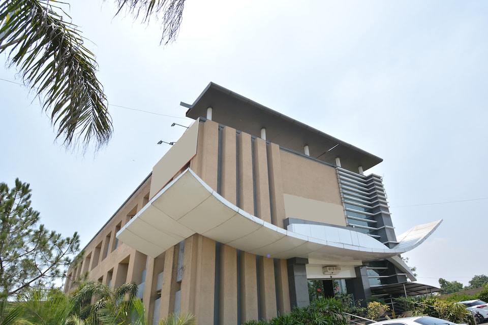 OYO 41932 Hotel Gill Regency, Samrala, Samrala