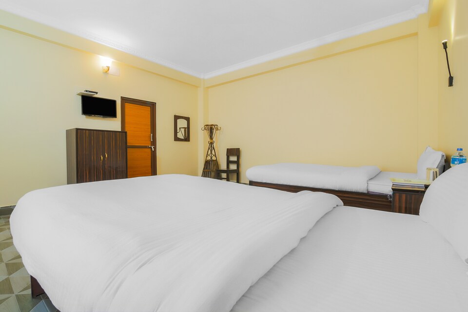 SPOT ON 446 Hotel Oasis, Sauraha, Chitwan