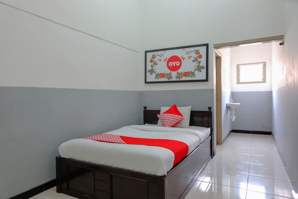 OYO 1028 Garuda Residence, Bumiaji, Batu