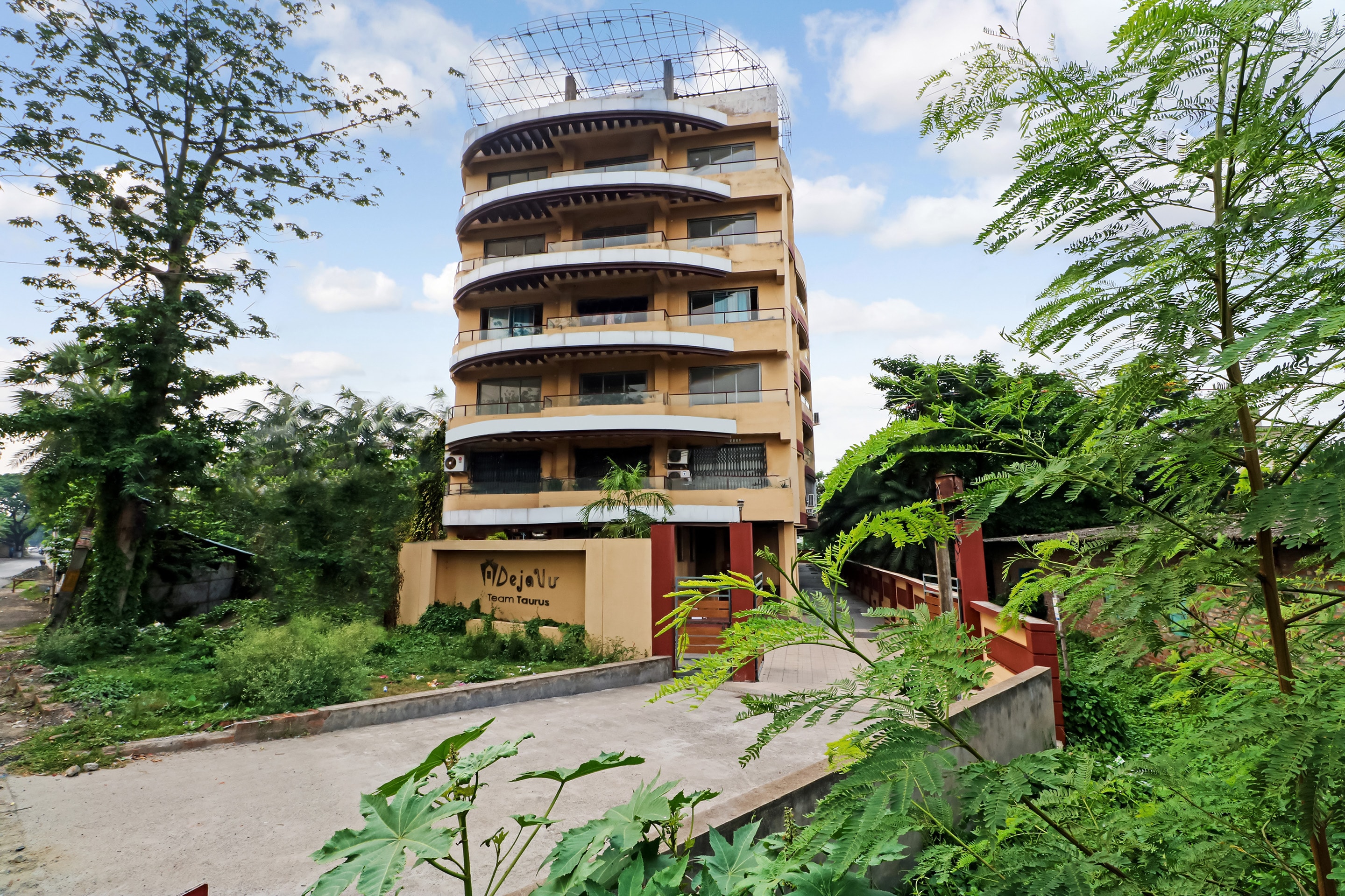 OYO LIFE KOL1114 Newtown, OYO Living Kolkata, Book @ ₹2697 - OYO