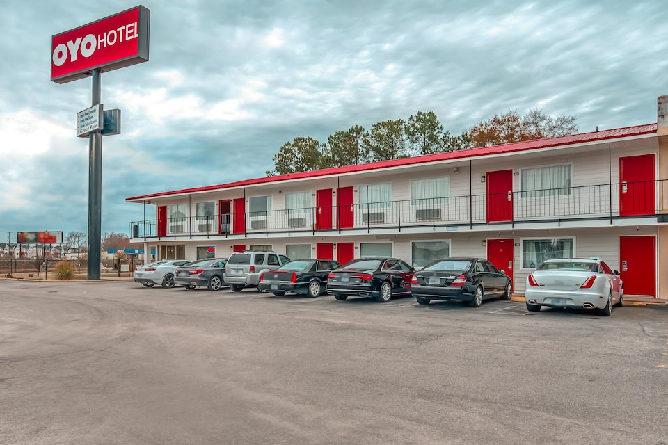 OYO Hotel Fayetteville S Eastern Blvd, C28301, Fayetteville NC