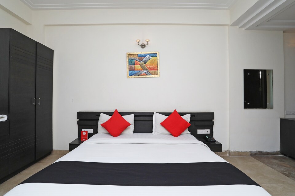 Capital O 41951 Hotel Oasiss, Cyber City Extension, Gurgaon