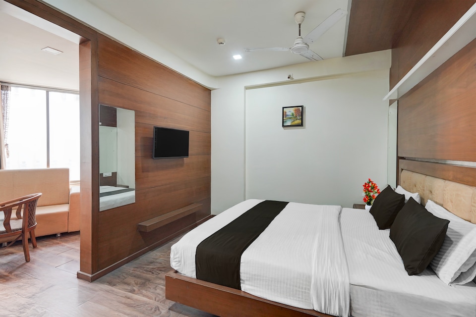 Super Collection O Motipura Bus Terminal Formerly Hotel Navjivan, Himmatnagar, Himmatnagar