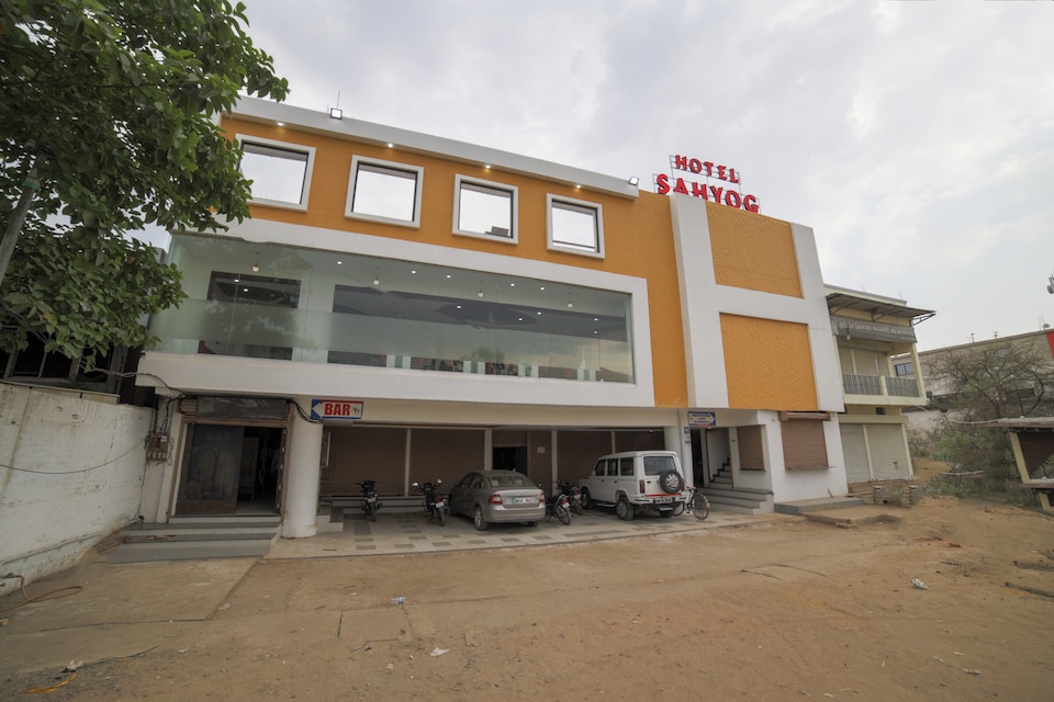 CAPITAL O41969 Sahyog Hotel, Tirora, Gondia