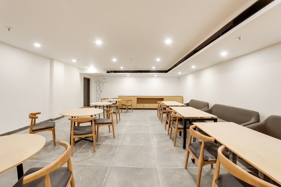 OYO Townhouse 259 Hargobind Enclave, Anand Vihar Delhi, Delhi