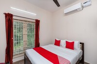 OYO 41979 Residenza Silver Breeze