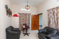 OYO 41979 Residenza Silver Breeze