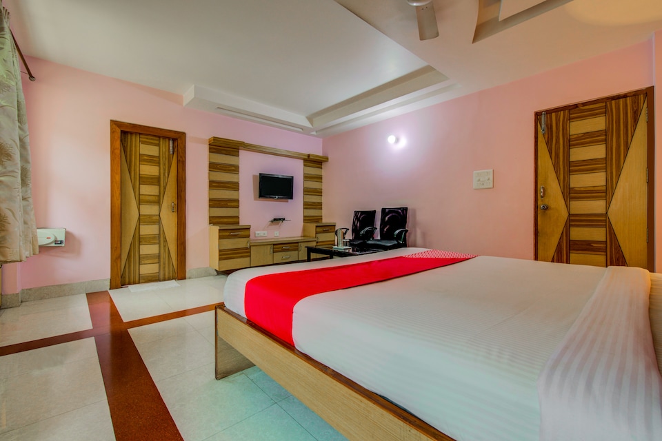 OYO 41981 Royal Heritage, Boring Road Patna, Patna