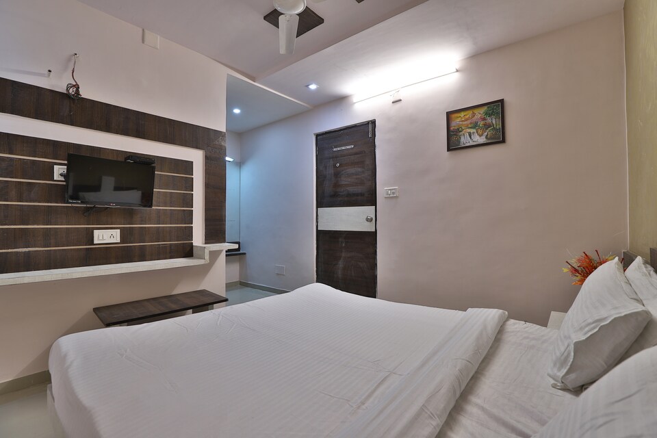 SPOT ON 41987 Hotel Sai Palace, Himmatnagar, Himmatnagar