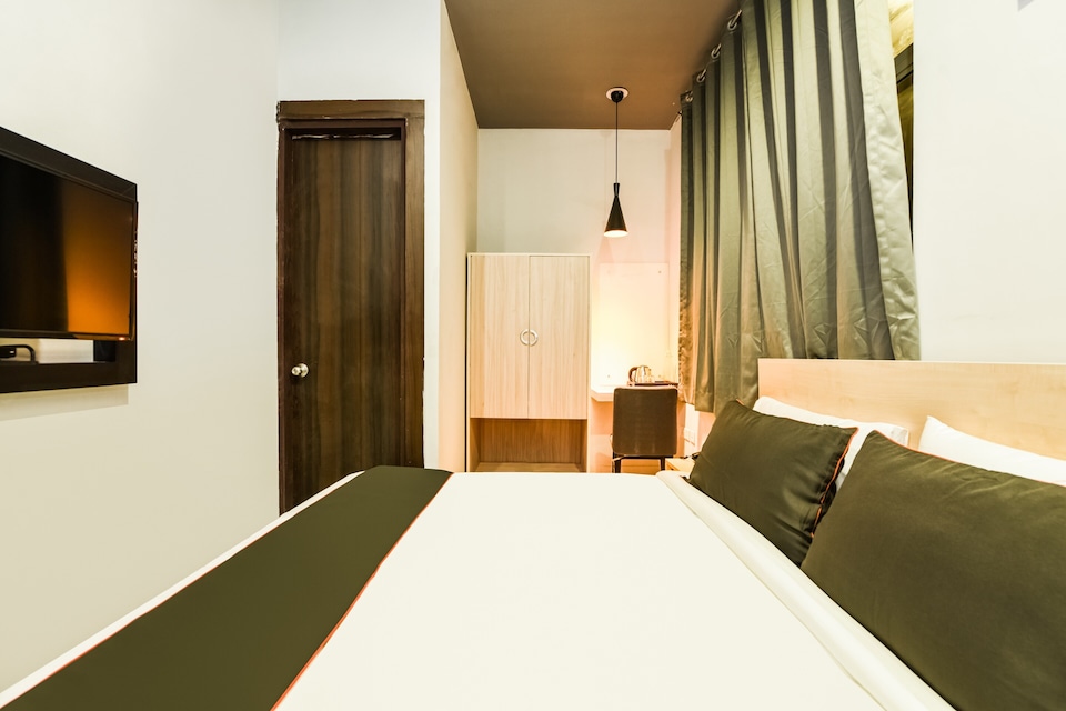 Hotel O THE FRONT DOORS, HUDA CENTRE 1, Gurgaon