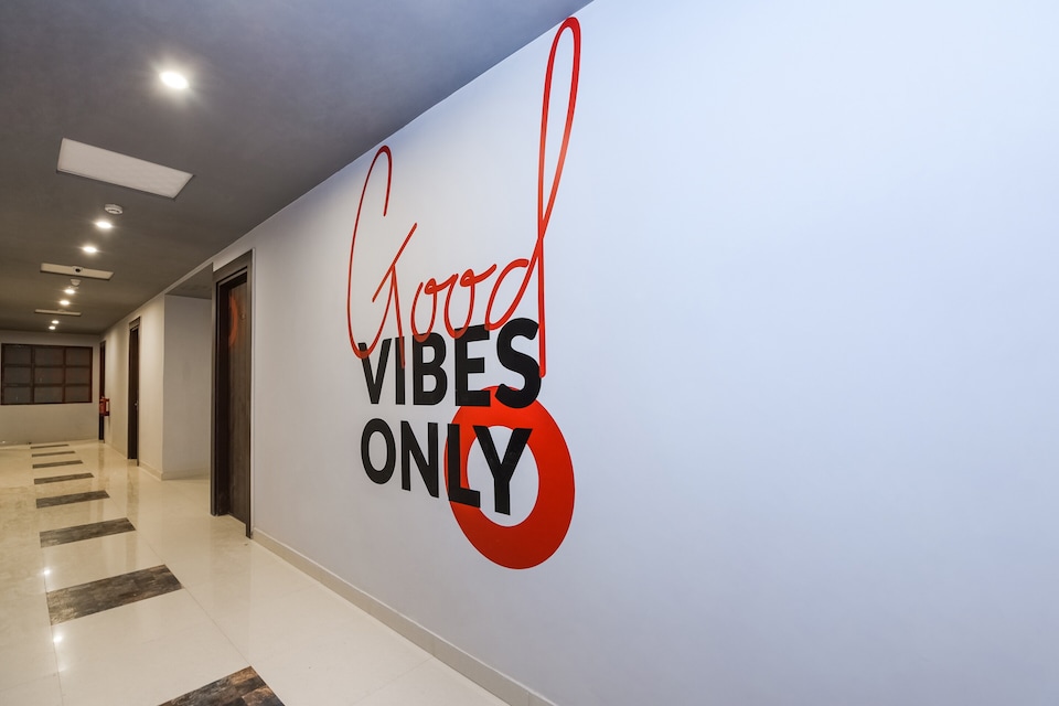 Hotel O THE FRONT DOORS, HUDA CENTRE 1, Gurgaon