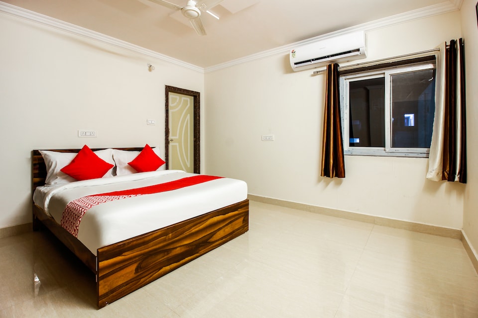 OYO Flagship 41994 Balaji Hotel, Gachibowli, Hyderabad