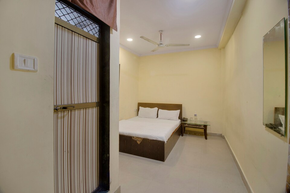 OYO 41996 Hotel Majesty Palace, Mumbai BCEC, Mumbai