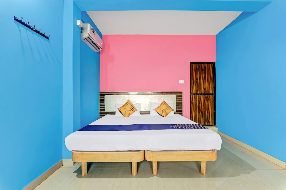 OYO Rock Top Guest House, Arambol Goa, Goa