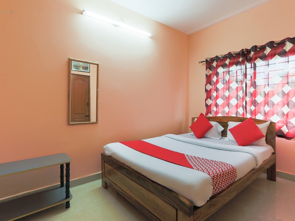 OYO 42004 J  R Mist Valley Inn, Ooty Mysore Road Ooty, Ooty