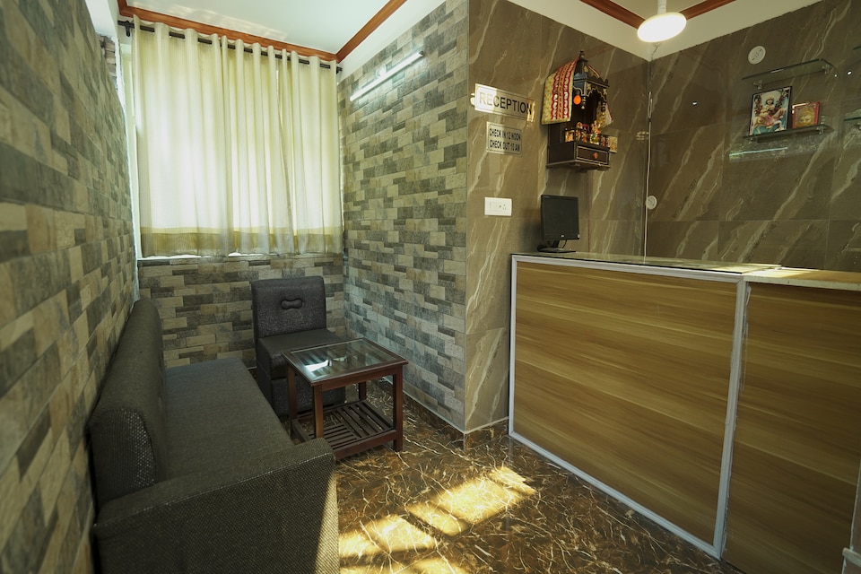 OYO 42005 Hotel Golden Ray, Mukteshwar, Mukteshwar