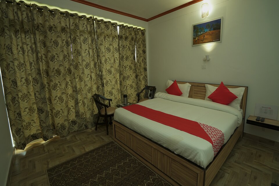 OYO 42005 Hotel Golden Ray, Mukteshwar, Mukteshwar
