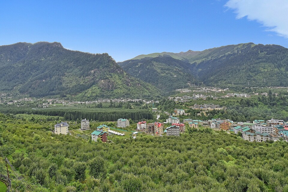 Capital O 42006 Phalguni Regency, Kanyal Road, Manali