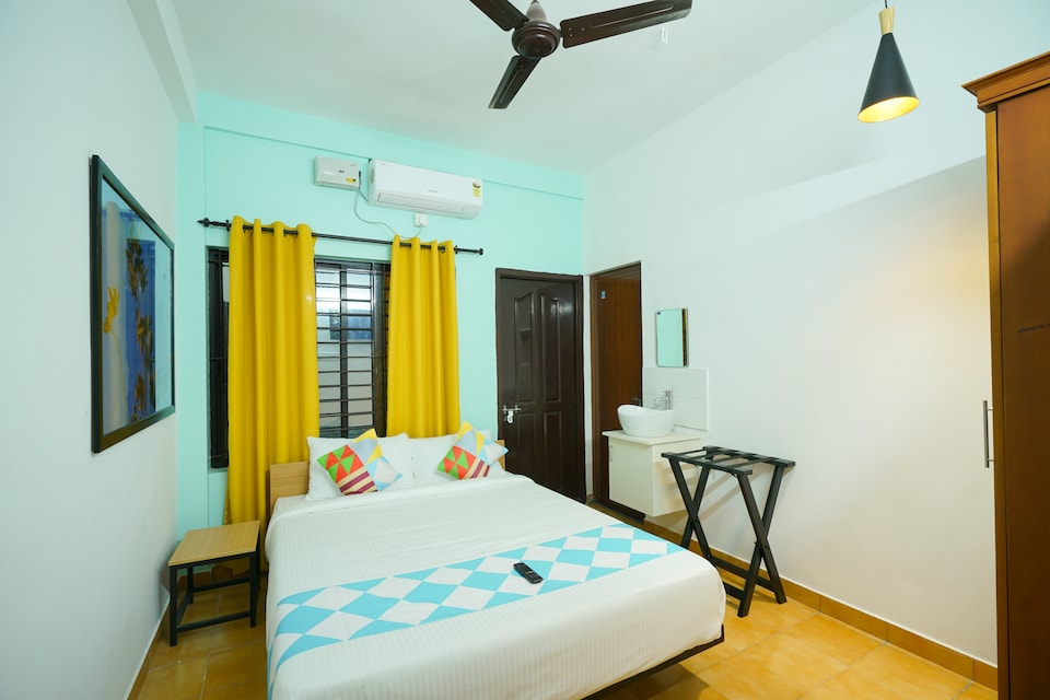 OYO 42017 Colorful Stay Nucleus Mall, Vytilla Kochi, Kochi