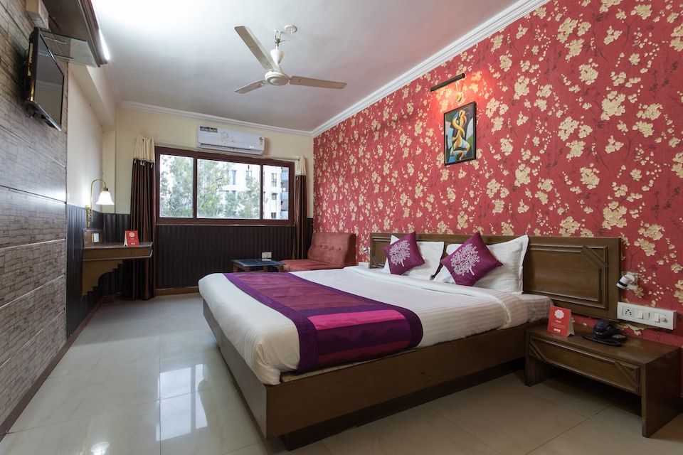 OYO 3883 Hotel Grande Royale, Station Road - Indore, Indore