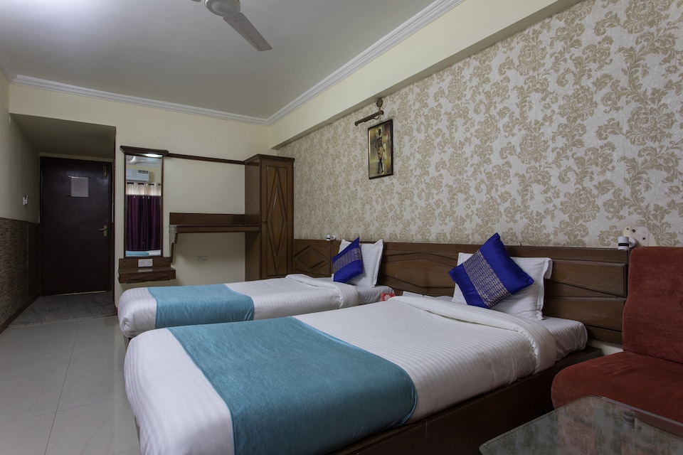 OYO 3883 Hotel Grande Royale, Station Road - Indore, Indore