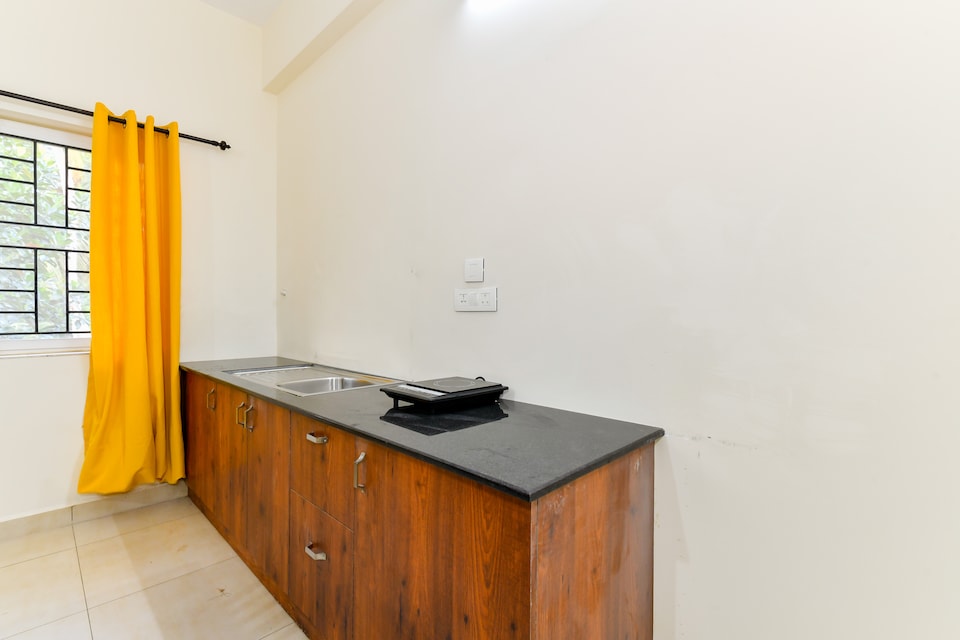 OYO Life Classy Stay, Calicut City, Calicut