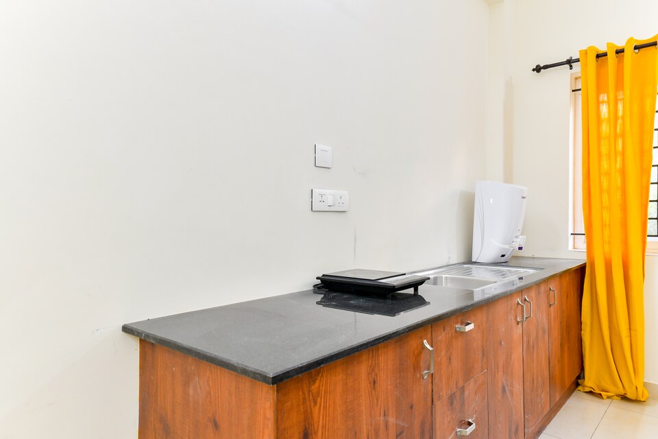 OYO Life Classy Stay, Calicut City, Calicut