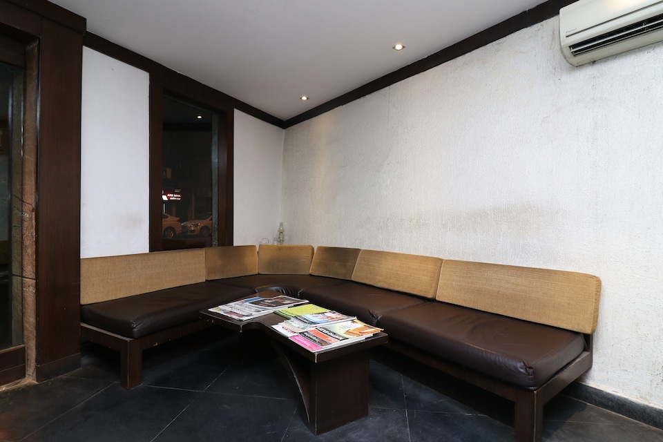 OYO 663 Hotel Relax Inn, Ballygunge Kolkata, Kolkata