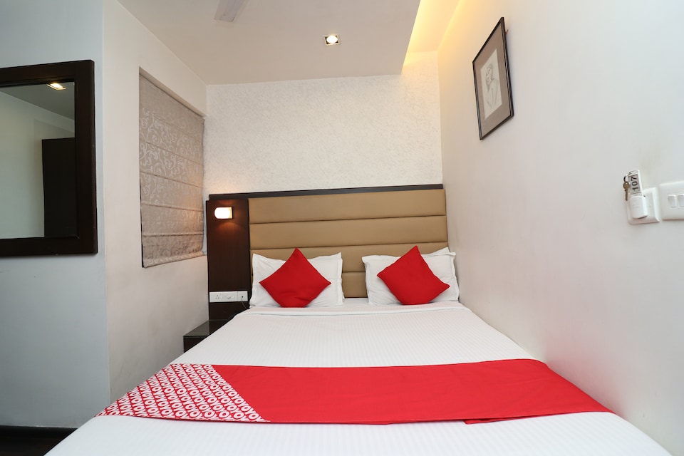 OYO 663 Hotel Relax Inn, Ballygunge Kolkata, Kolkata