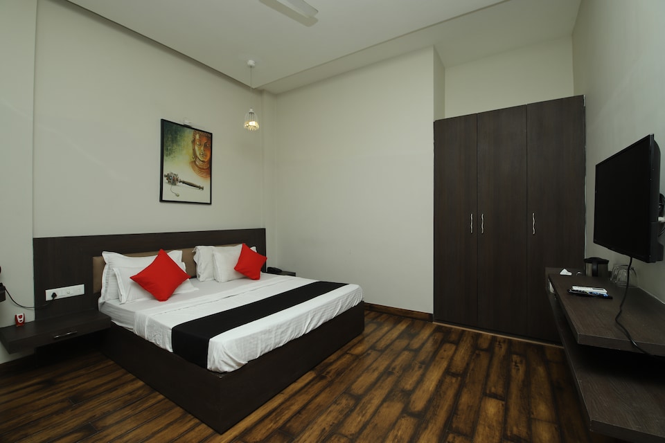 Capital O 42033 Hotel Umrao Inn, Jind, Jind