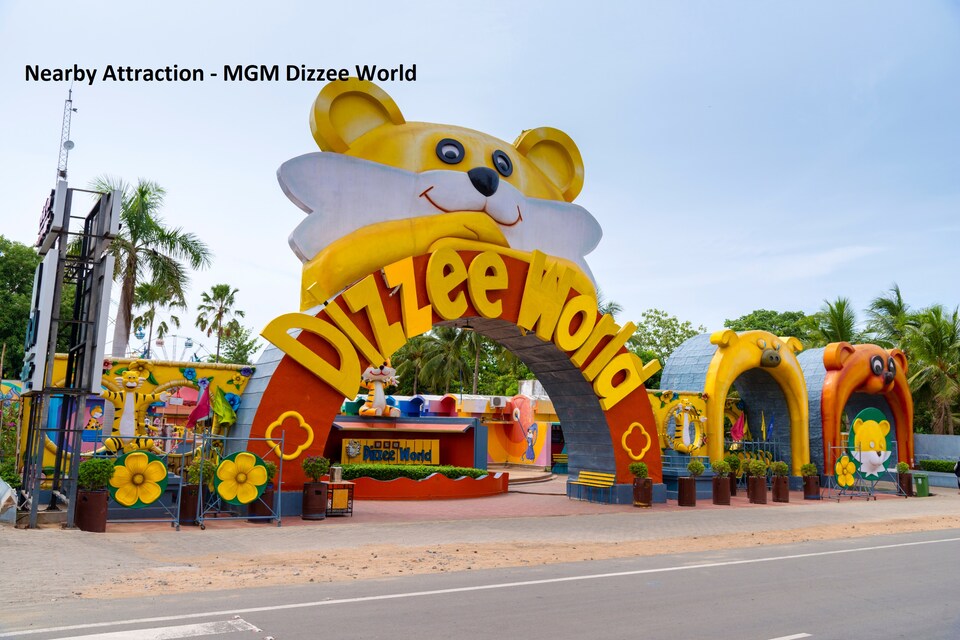 OYO 42045 Nakshatra Enclave, Neelankarai, Chennai