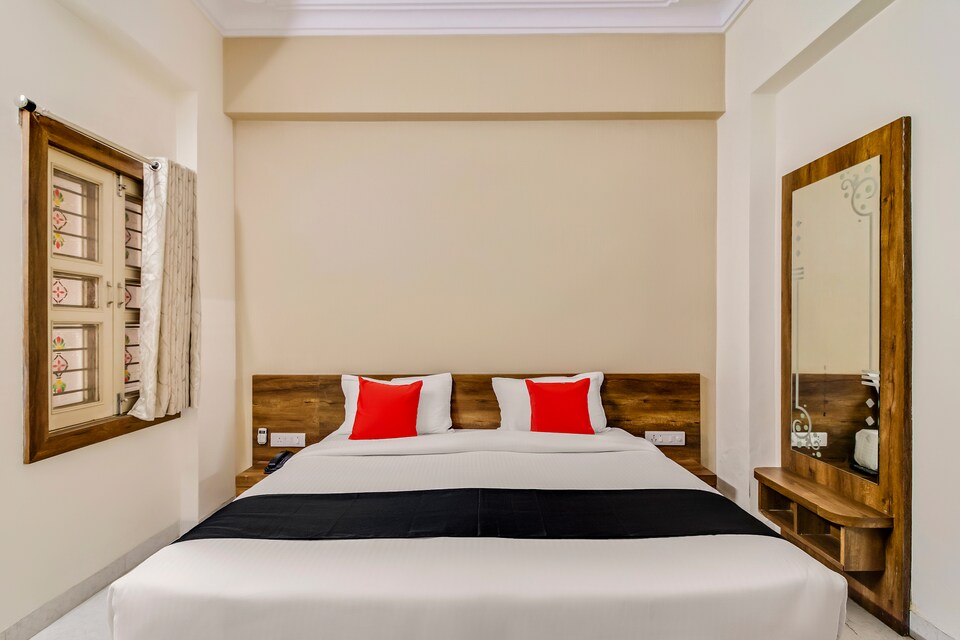 Capital O 42050 Hotel Lake View, Dungarpur, Dungarpur