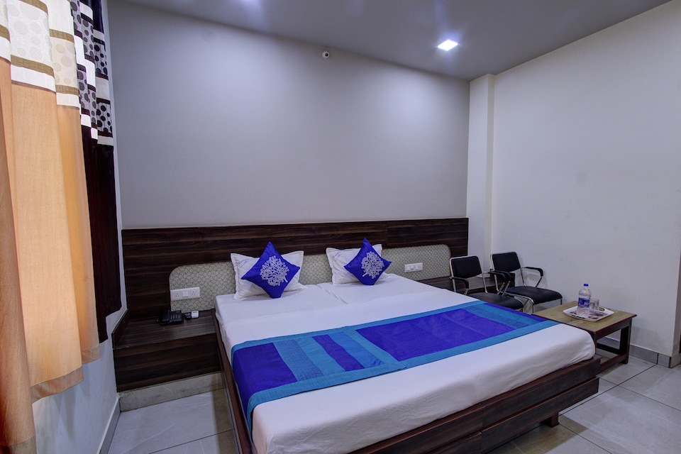 SPOT ON 42058 JB Residency, Ilkal, इलकल