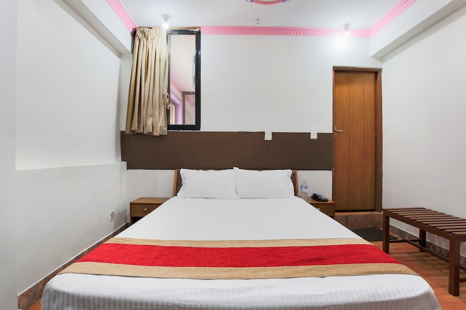 SPOT ON 455 Rudra Guesthouse, Kalanki Kathmandu, Kathmandu