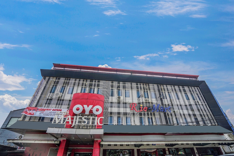 OYO 1039 Hotel Majestic, Palembang Kota, Palembang