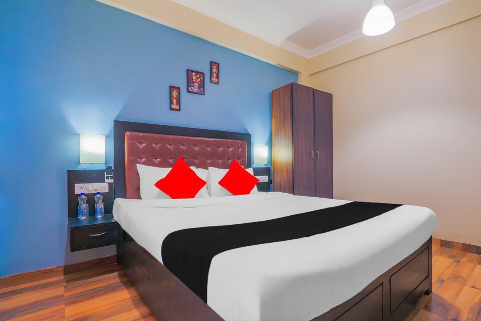 Capital O 42065 Royale Nirvana Resort, Baga Goa, Goa