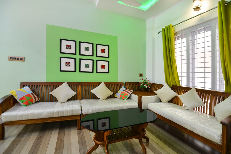 OYO Home 42072 Modern Stay, Thampanoor Trivandrum, Trivandrum