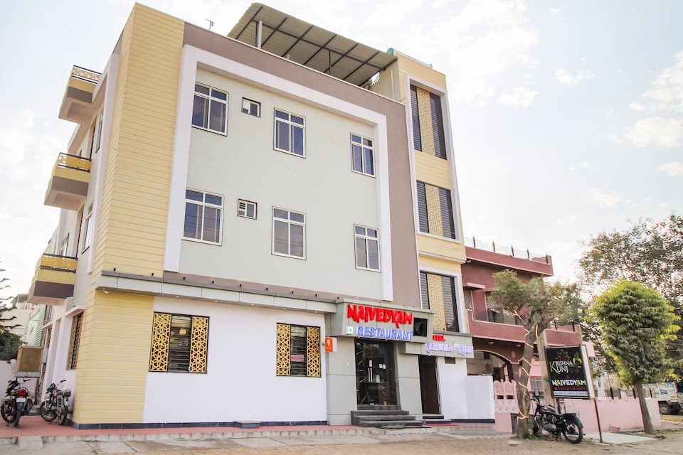 OYO 42099 Hotel Krishna Kunj, Goverdhan Sagar, Udaipur