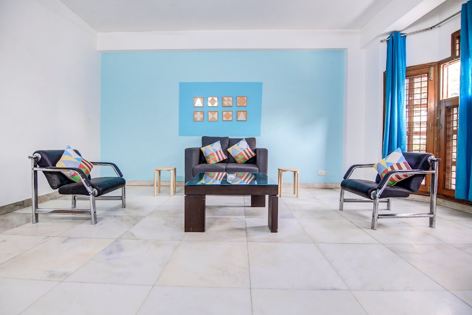 OYO Home 42110 Relax Inn Home Stay, Saket Delhi, Delhi