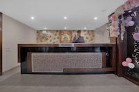 Super Townhouse Divya Palace