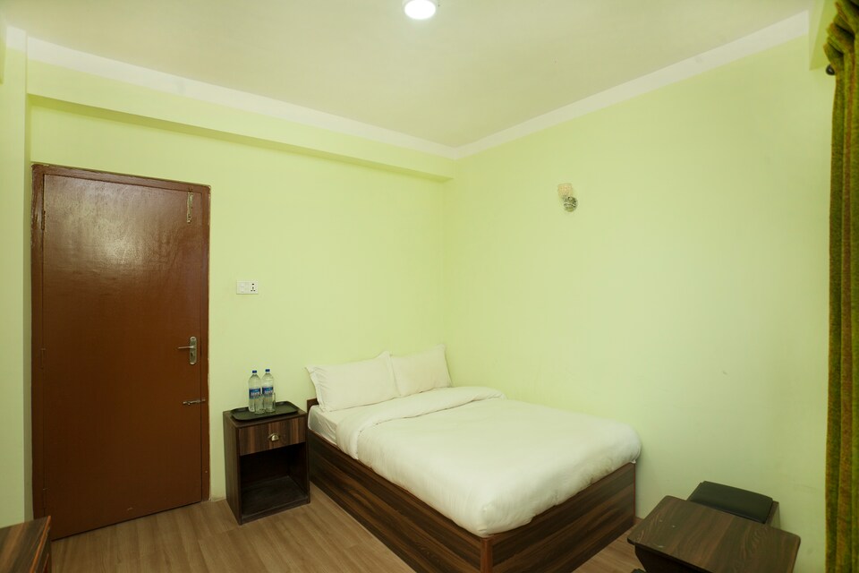 SPOT ON 464 Hotel Pahuna Ghar, New Bus Park Kathmandu, Kathmandu