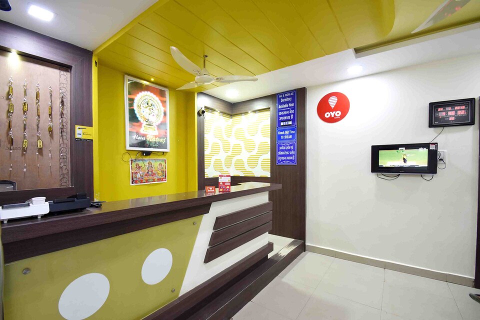 OYO 3895 Hotel Natraj, Mahakal Temple 1, Ujjain